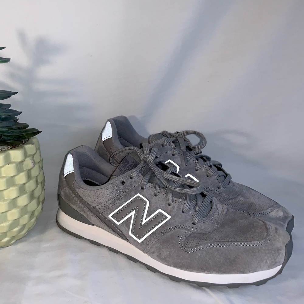 New Balance Women’s Sneakers size 8 like new